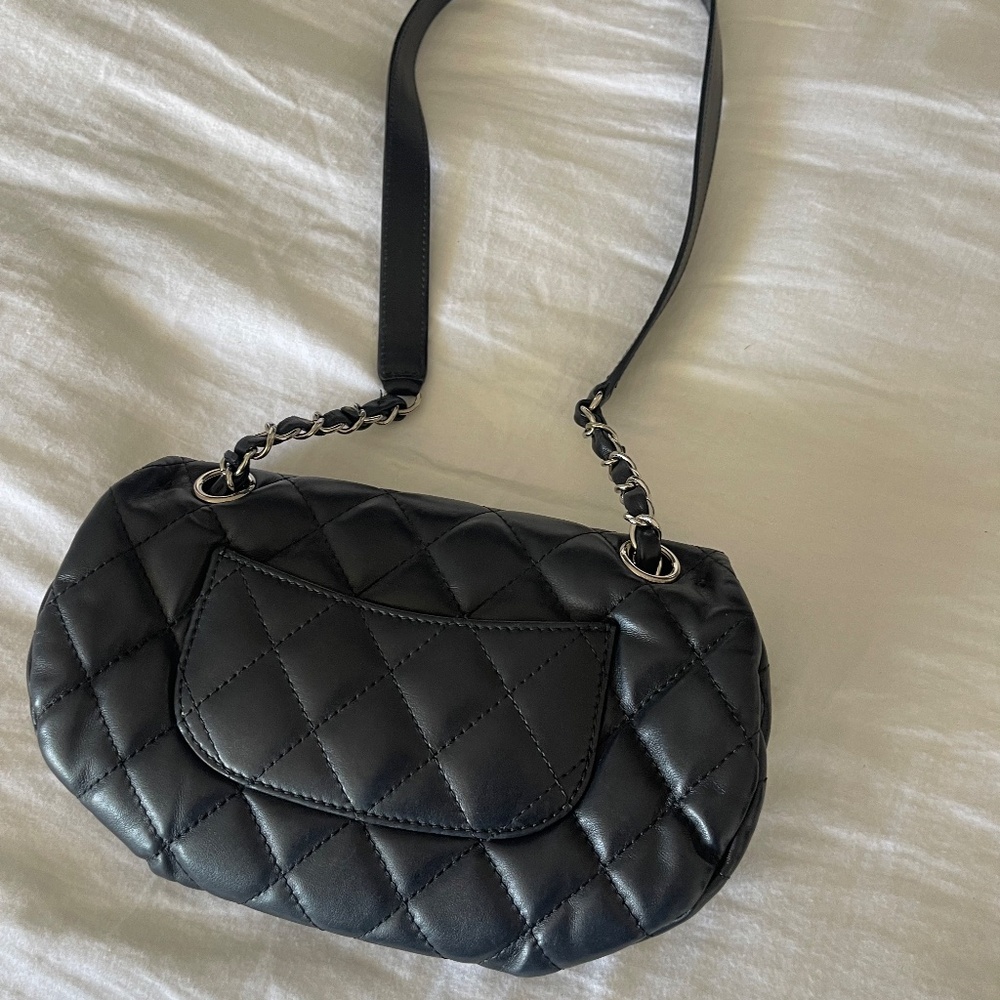 Authentic Chanel Uniform Black Leather Quilted Belt Bum Bag Sling - Picture 3 of 7